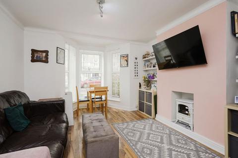 2 bedroom ground floor flat for sale, West Barnes Lane, New Malden KT3