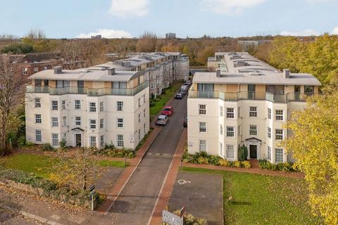 2 bedroom ground floor flat for sale, West Barnes Lane, New Malden KT3