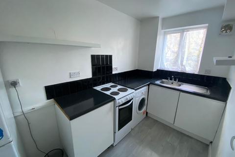 1 bedroom flat to rent, Milestone Close, N9