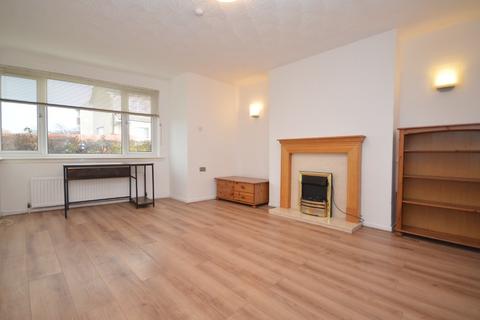 2 bedroom flat to rent, Rannoch Green, South Lanarkshire G74