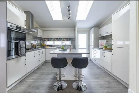 undefined, Weston-super-Mare, Somerset, BS22