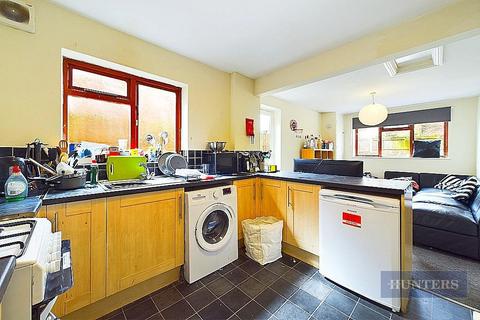 5 bedroom terraced house to rent, Milton Road, Southampton