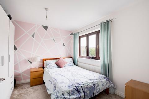 2 Hamilton Close, Lickey End, Bromsgrove, B60 1NG