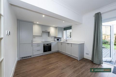 2 bedroom flat to rent, Frithville Gardens, Shepherds Bush, W12,