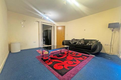 1 bedroom flat for sale, Chamberlain Close,  Ilford, IG1