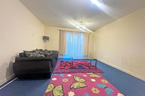 1 bedroom flat for sale, Chamberlain Close,  Ilford, IG1