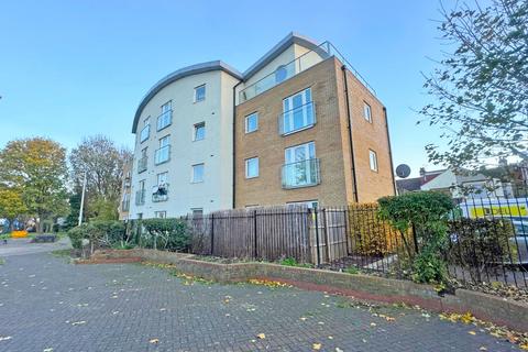 1 bedroom flat for sale, Chamberlain Close,  Ilford, IG1