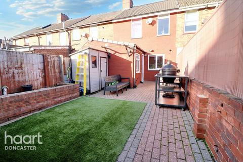 3 bedroom terraced house for sale, Beech Grove, Bentley, Doncaster