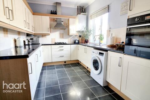 7 Beech Grove, Bentley, Doncaster, DN5 0DG