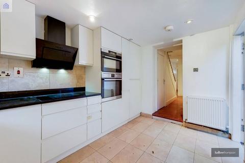 5 bedroom semi-detached house to rent, Shardeloes Road, New Cross, London, SE14