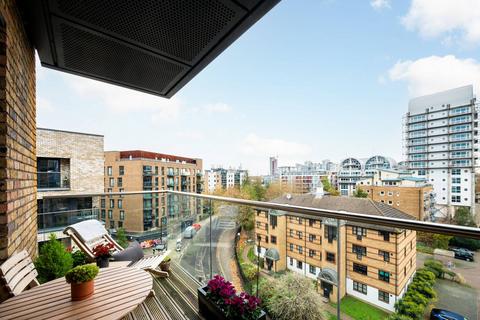 2 bedroom flat for sale, Quinton Court, Rotherhithe, London, SE16