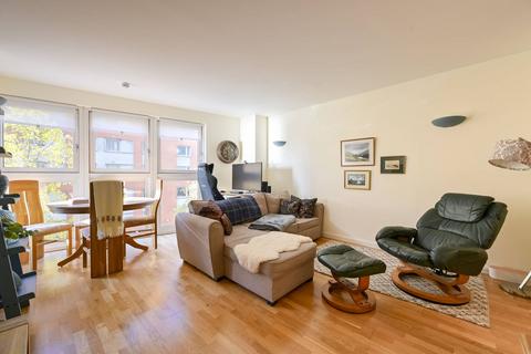 1 bedroom flat for sale, Fairmont Avenue, Canary Wharf, London, E14