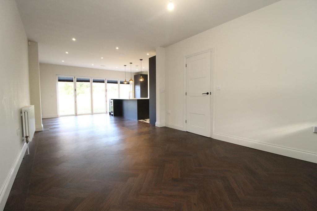 Lounge/Kitchen Area