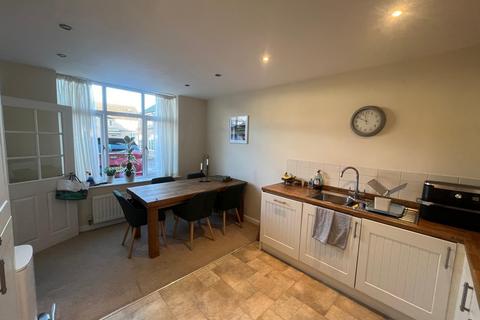 3 bedroom house to rent, Dale Croft Walk, Ilkley, West Yorkshire, UK, LS29