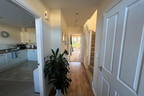 3 bedroom house to rent, Dale Croft Walk, Ilkley, West Yorkshire, UK, LS29