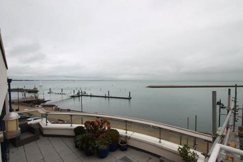 4 bedroom house to rent, The Parade, Cowes, Isle of Wight