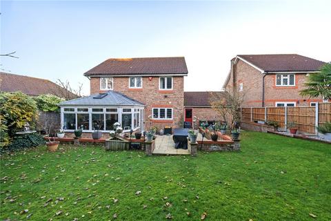 4 bedroom detached house for sale, Blackberry Field, Orpington