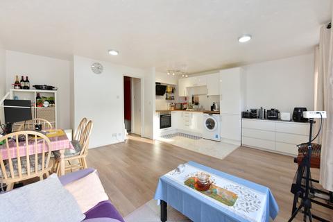 1 bedroom flat for sale, London E14