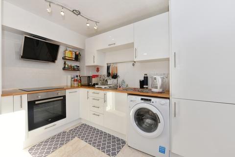 1 bedroom flat for sale, London E14