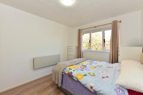 17 Transom Square, London, E14 3AQ