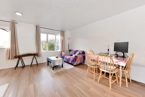 17 Transom Square, London, E14 3AQ