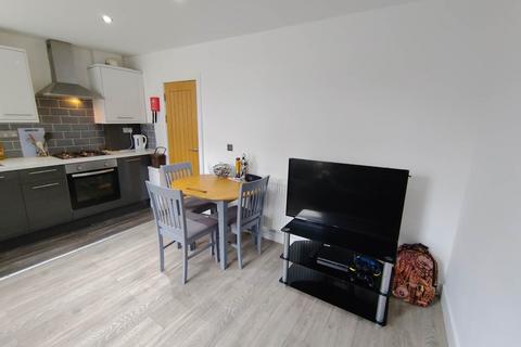 1 bedroom flat to rent, Woodville Road, Cathays,