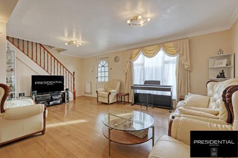 undefined, Chigwell IG7
