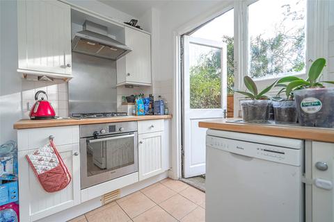 2 bedroom maisonette for sale, Albert Road, London, N22