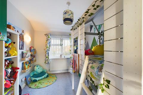 15 Beechwood Grove, Tuffley, Gloucester, GL4 0AQ