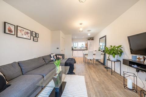 2 bedroom apartment for sale, Calla Court, Tranquil Lane, Harrow