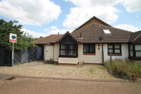 1 bedroom semi-detached bungalow to rent, Boxberry Gardens, Walnut Tree