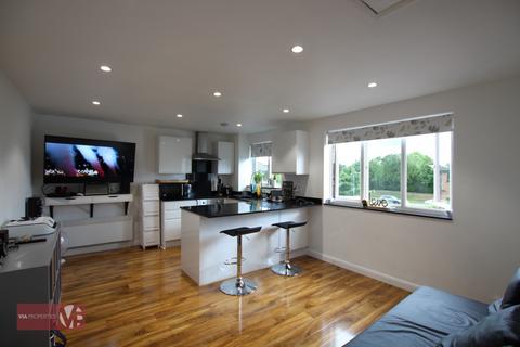 1 bedroom apartment for sale, Parrotts Field, Hoddesdon EN11