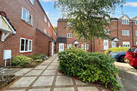 2 bedroom apartment to rent, Morston Close, Manchester M28