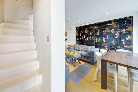 2 bedroom mews for sale, Eccleston Mews, SW1X