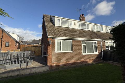 4 bedroom semi-detached house for sale, Manor Park, Mirfield WF14