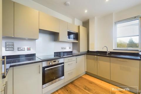 2 bedroom apartment to rent, Heath Parade, Colindale NW9