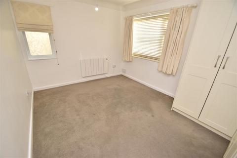 2 bedroom apartment for sale, Dale Court, Heswall, Wirral