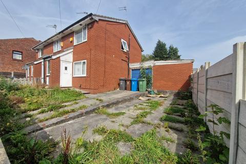 2 bedroom end of terrace house for sale, Fox Street, Oldham