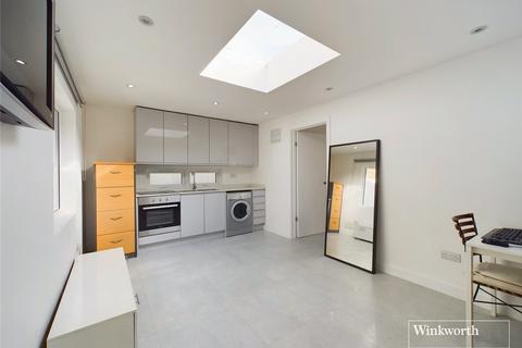 1a Ridge Close, London, NW4 1ER