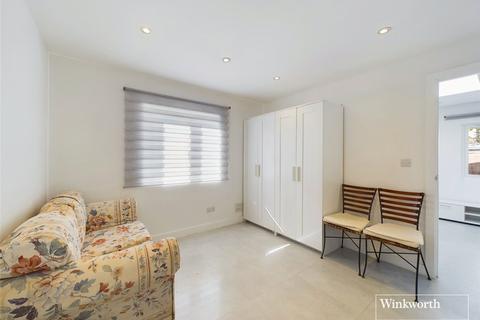 1a Ridge Close, London, NW4 1ER