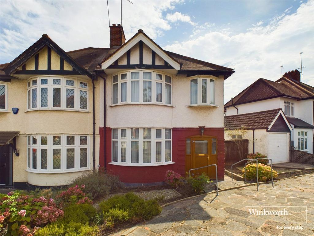 tenterden-drive-london-nw4-3-bed-semi-detached-house-825-000