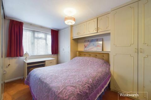 3 bedroom terraced house for sale, Fuller Street, London NW4