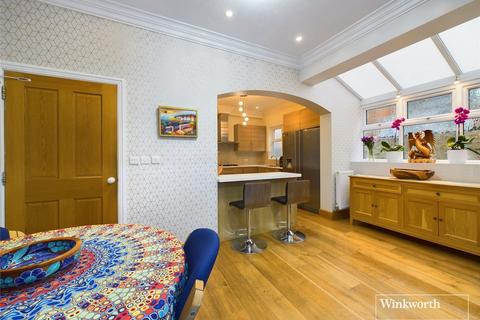 4 bedroom semi-detached house for sale, Egerton Gardens, London NW4