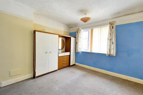 3 bedroom semi-detached house for sale, Querneby Road, Nottingham