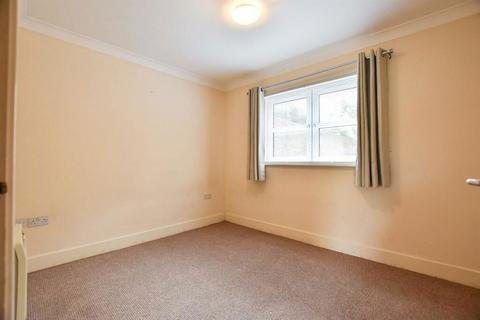 1 bedroom flat for sale, 7 Manor Road, Chatham, Kent, ME4 6AU