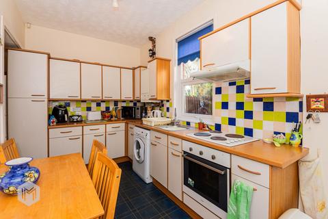 3 bedroom semi-detached house for sale, Medway Drive, Kearsley, Bolton, Greater Manchester, BL4 8PQ