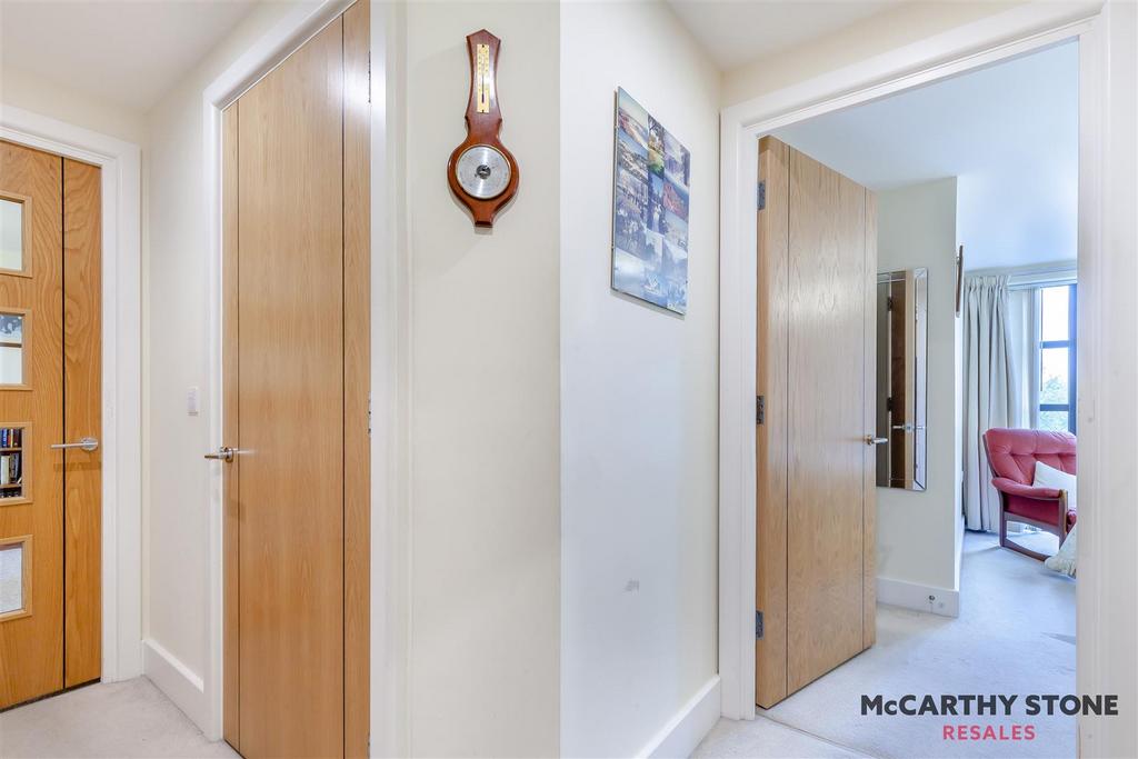 8628232-interior13.jpg