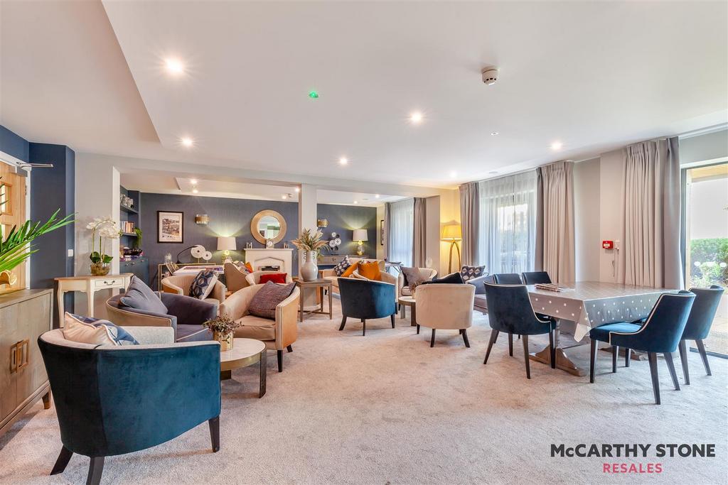 8628232-interior01.jpg