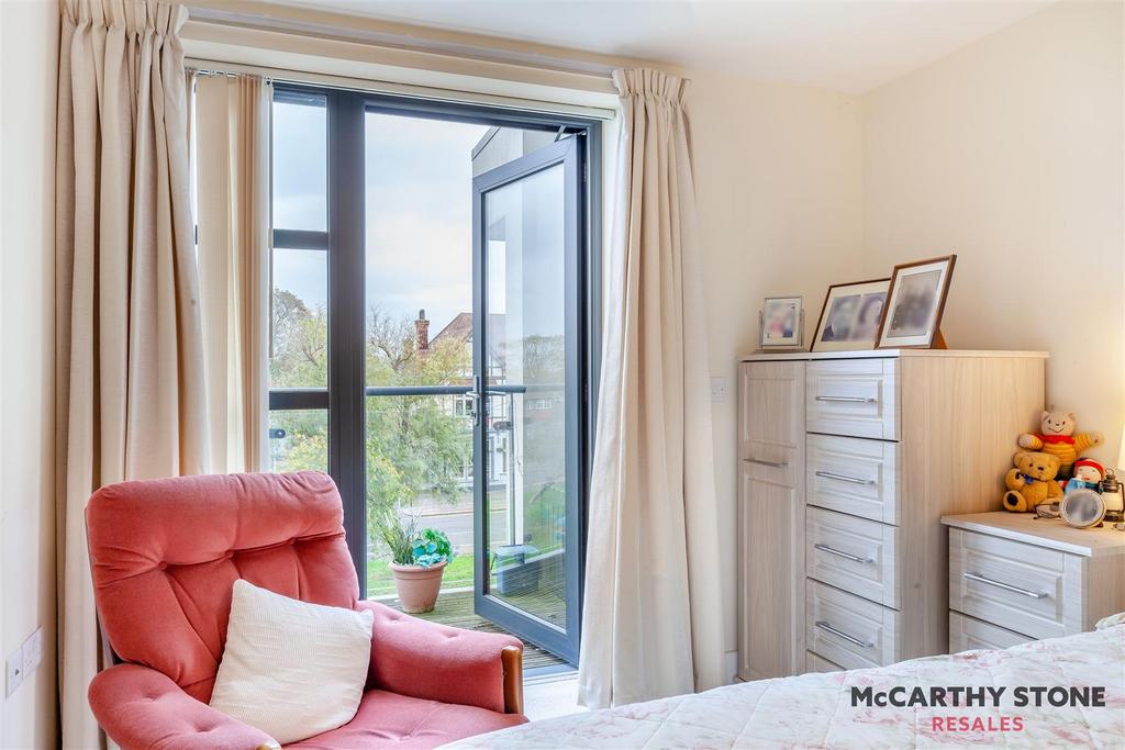 8628232-interior11.jpg