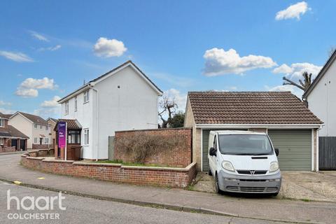 3 bedroom detached house for sale, Pirie Road, Colchester